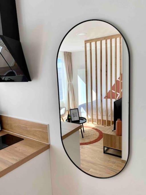 Studio Design Au Centre De Реймс Екстериор снимка
