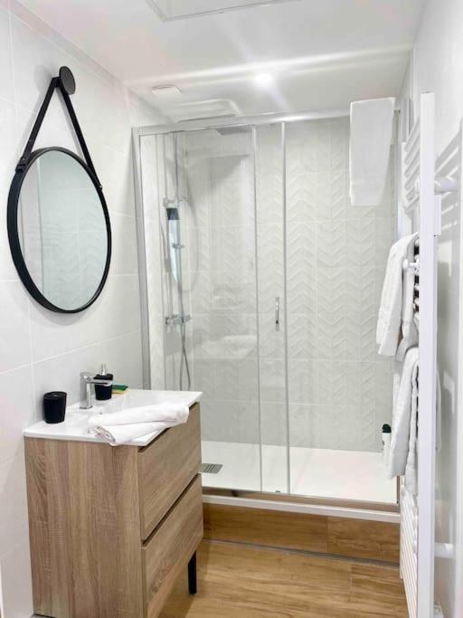 Studio Design Au Centre De Реймс Екстериор снимка